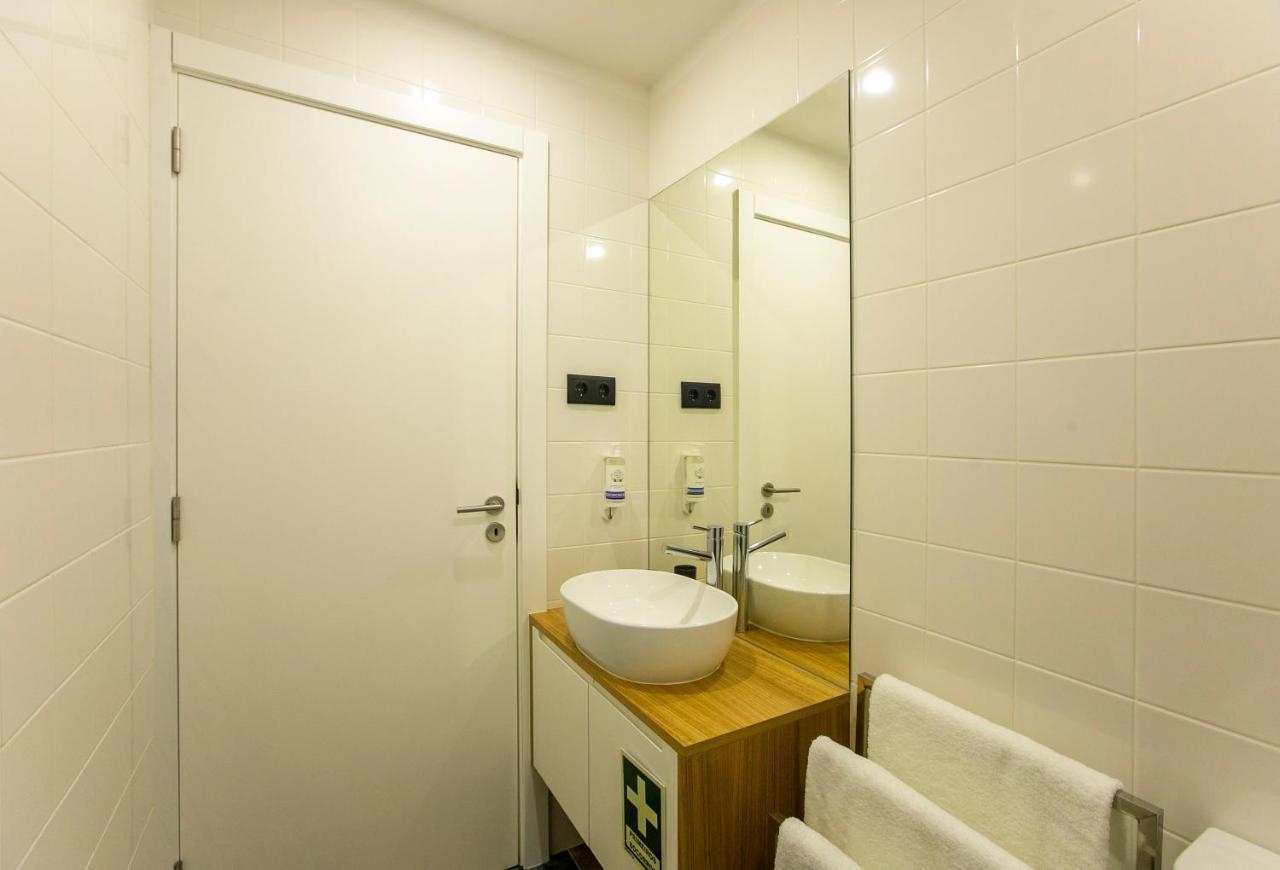 Charming Studio In Historic Downtown Porto Exterior photo